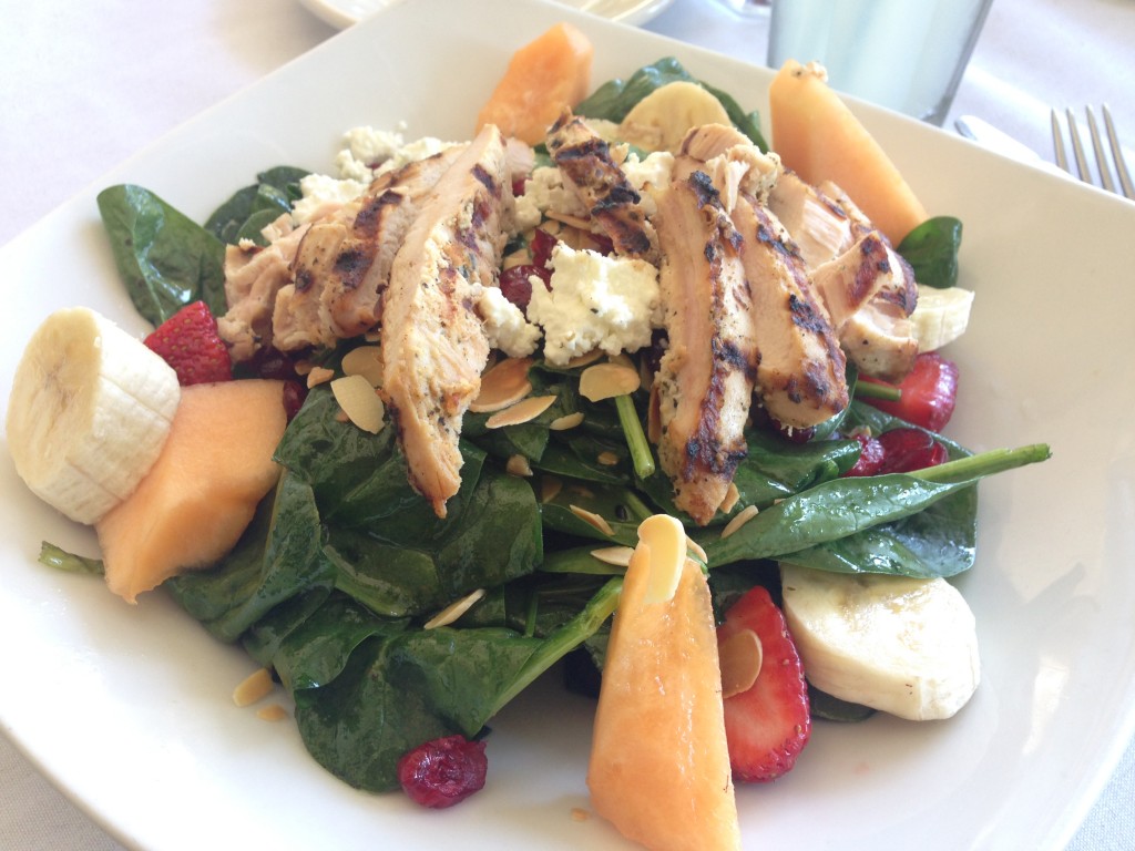 Healthnut Salad with Chicken