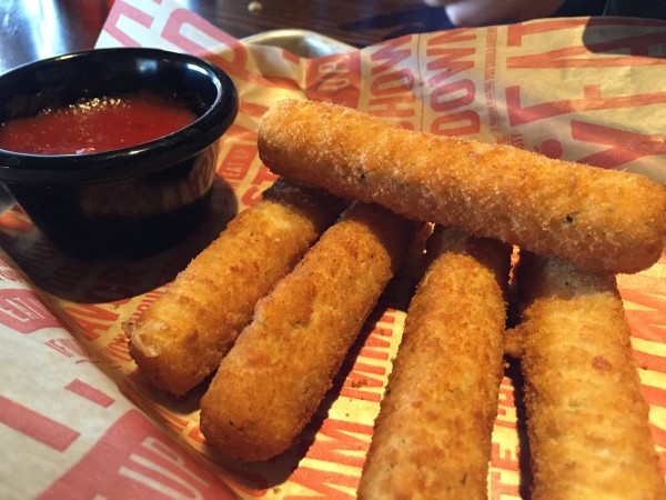 Mozzarella sticks at applebee's